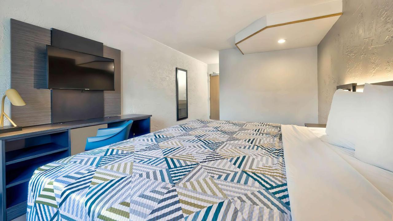 Motel 6-Milwaukee, Wi - Glendale المظهر الخارجي الصورة