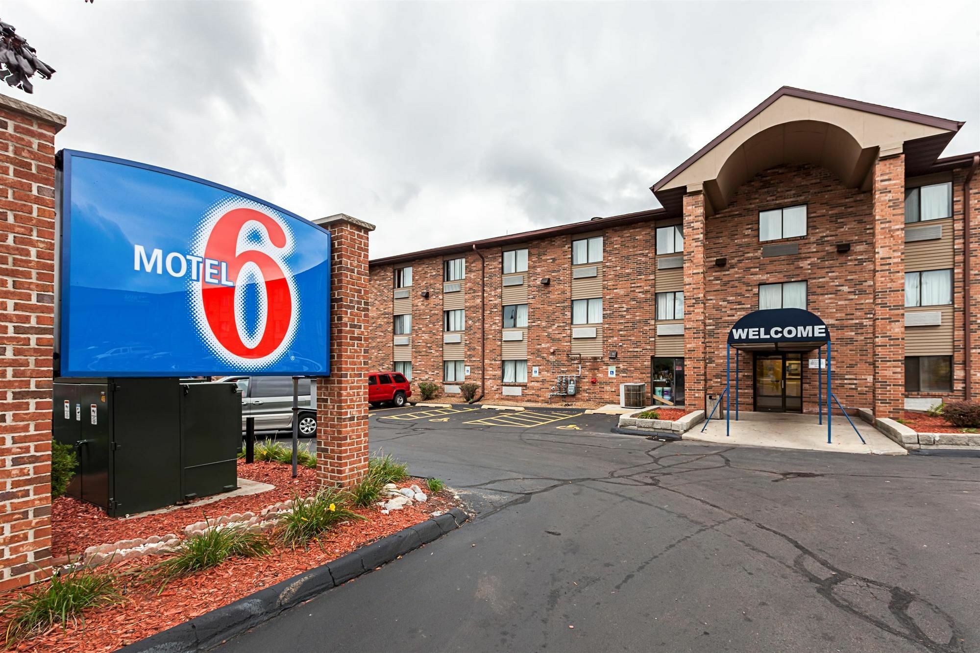 Motel 6-Milwaukee, Wi - Glendale المظهر الخارجي الصورة